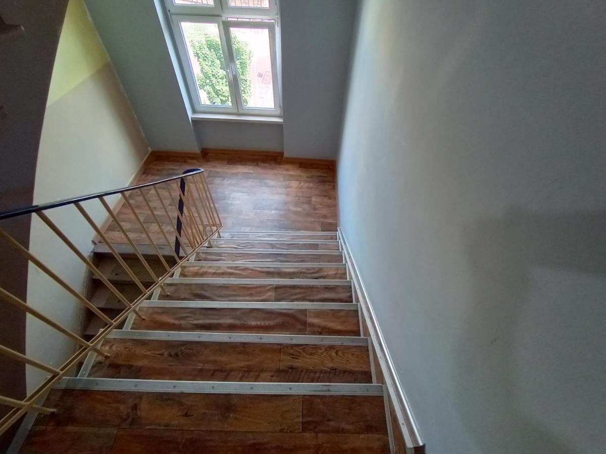 Apartament Venge -Cale Mieszkanie 46M2 Na Wylacznosc - Z Jedna Sypialnia I Jednym Sypialno-Salonem -3 Pietro Bez Windy- Rezerwacja Bez Karty Kredytowej-Klimatyzacja-Netflix-2 Lozeczka Dzieciece- Bezplatny Parking Publiczny Wroclaw Exterior photo