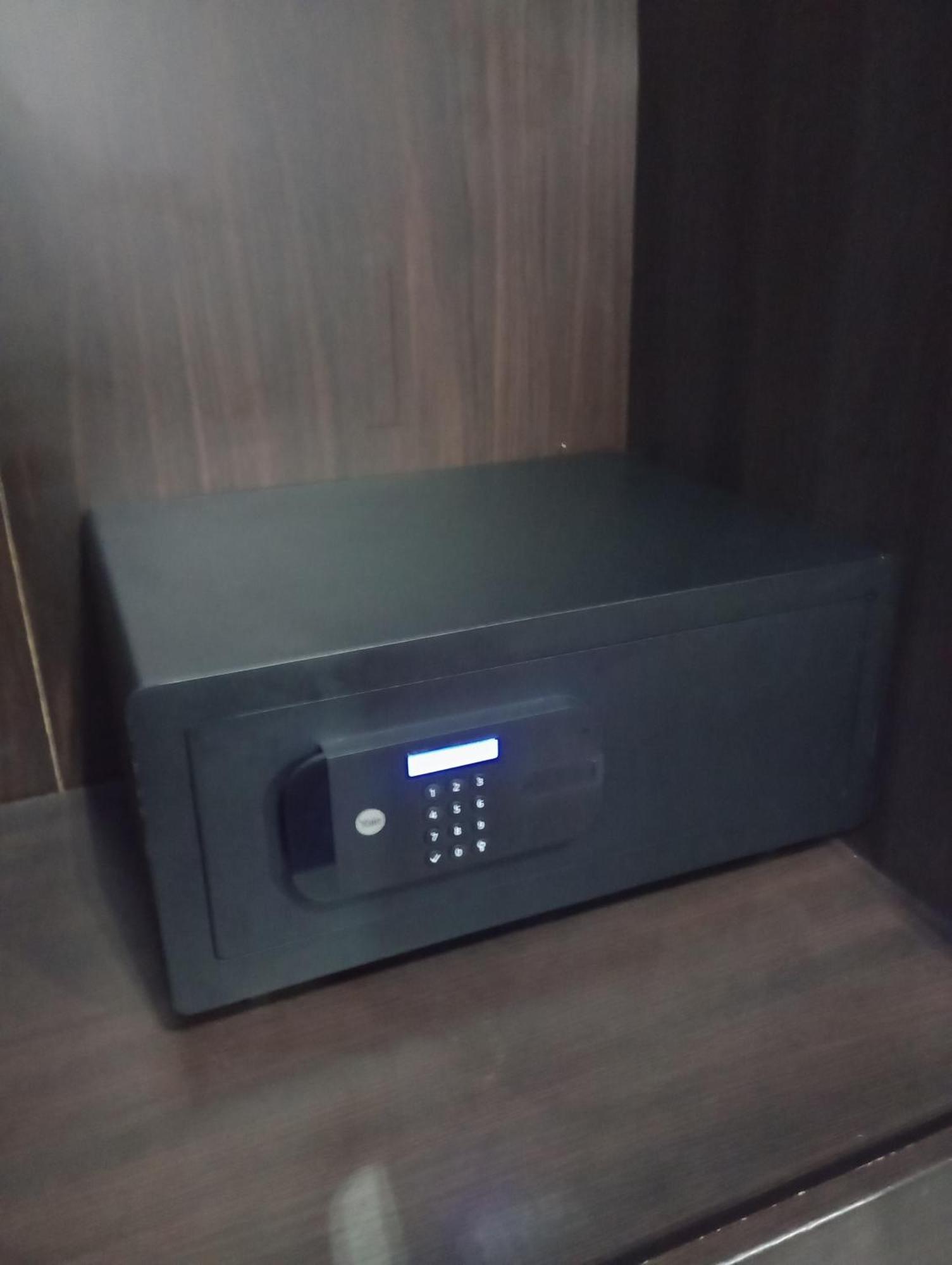 Apartament Venge -Cale Mieszkanie 46M2 Na Wylacznosc - Z Jedna Sypialnia I Jednym Sypialno-Salonem -3 Pietro Bez Windy- Rezerwacja Bez Karty Kredytowej-Klimatyzacja-Netflix-2 Lozeczka Dzieciece- Bezplatny Parking Publiczny Wroclaw Exterior photo