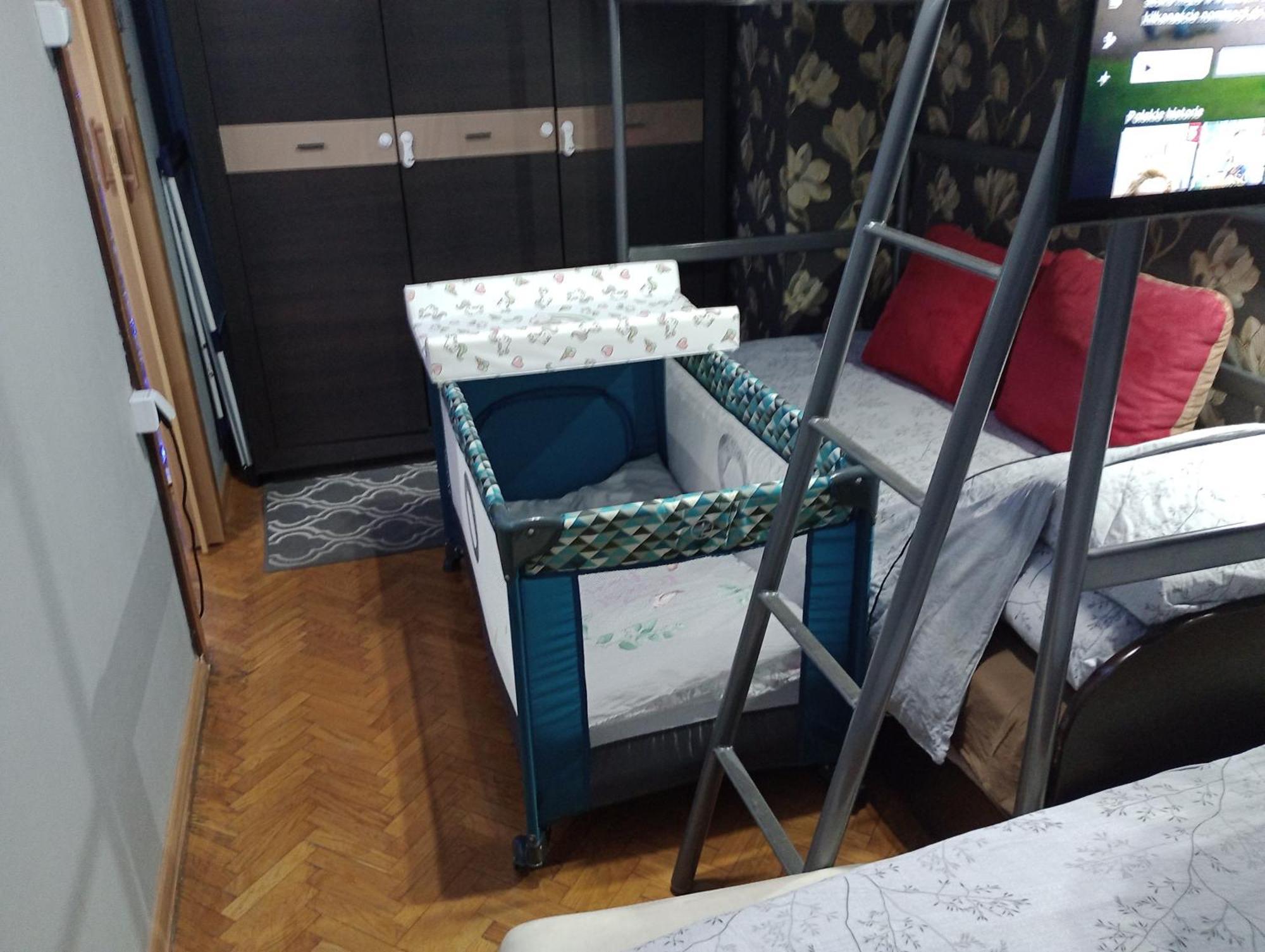 Apartament Venge -Cale Mieszkanie 46M2 Na Wylacznosc - Z Jedna Sypialnia I Jednym Sypialno-Salonem -3 Pietro Bez Windy- Rezerwacja Bez Karty Kredytowej-Klimatyzacja-Netflix-2 Lozeczka Dzieciece- Bezplatny Parking Publiczny Wroclaw Exterior photo