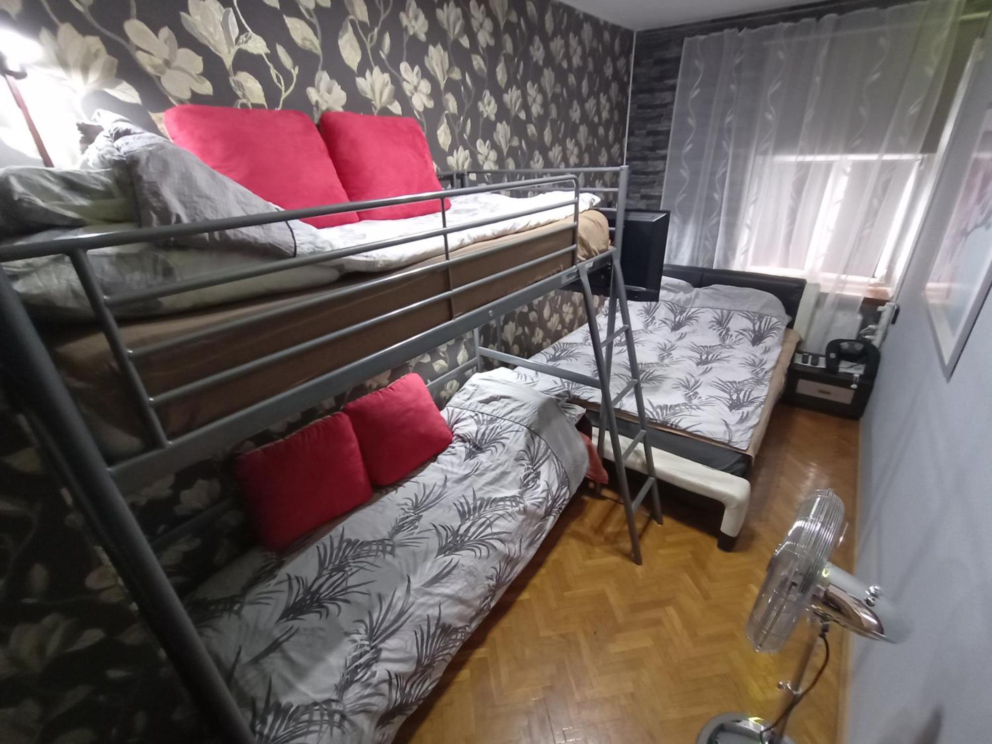 Apartament Venge -Cale Mieszkanie 46M2 Na Wylacznosc - Z Jedna Sypialnia I Jednym Sypialno-Salonem -3 Pietro Bez Windy- Rezerwacja Bez Karty Kredytowej-Klimatyzacja-Netflix-2 Lozeczka Dzieciece- Bezplatny Parking Publiczny Wroclaw Exterior photo