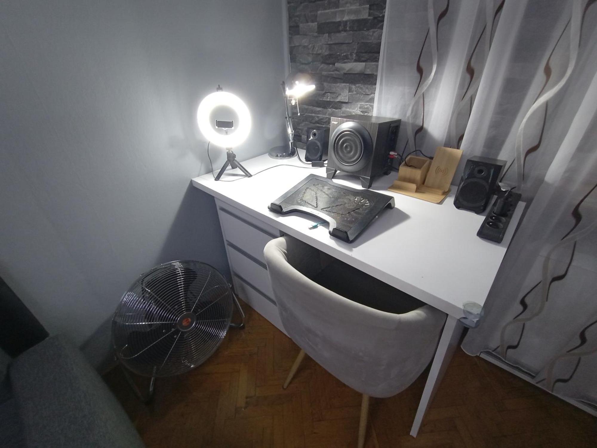 Apartament Venge -Cale Mieszkanie 46M2 Na Wylacznosc - Z Jedna Sypialnia I Jednym Sypialno-Salonem -3 Pietro Bez Windy- Rezerwacja Bez Karty Kredytowej-Klimatyzacja-Netflix-2 Lozeczka Dzieciece- Bezplatny Parking Publiczny Wroclaw Exterior photo